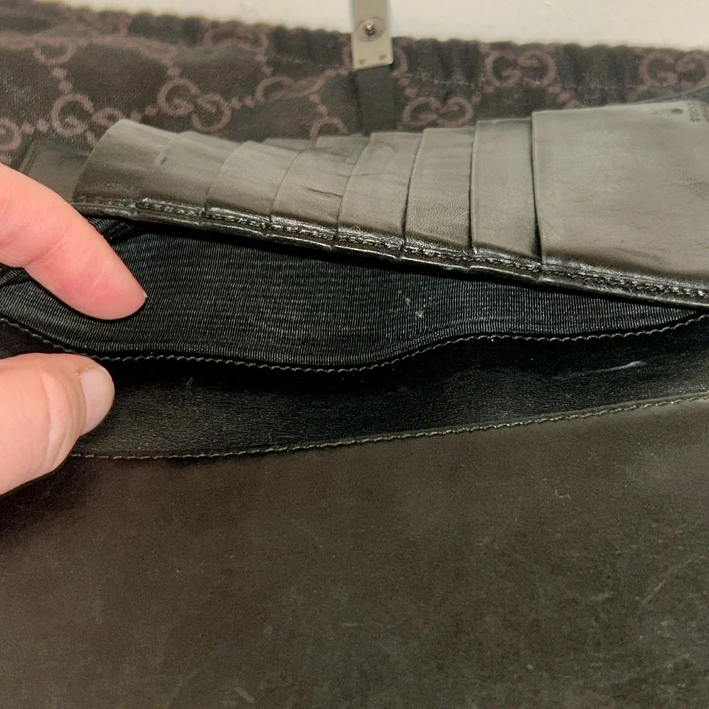 Vintage Gucci Black Leather Long Bifold Flap Wallet. Clean Corners! - Picture 9 of 10
